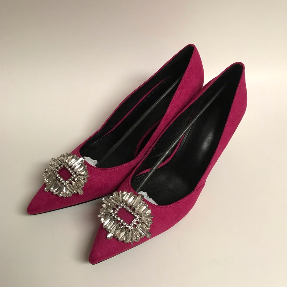 Pink Pumps - Picture 2 of 12